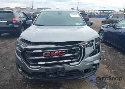 2023 GMC Terrain Awd At4 z USA, uszkodzony, nr VIN 3GKALYEGXPL205777